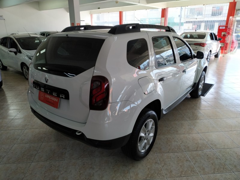 DUSTER 1.6 EXPRESSION 4X2 16V FLEX 4P MANUAL - 2017 - CAXIAS DO SUL