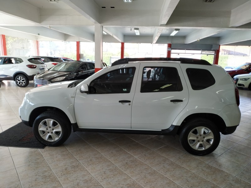 DUSTER 1.6 EXPRESSION 4X2 16V FLEX 4P MANUAL - 2017 - CAXIAS DO SUL