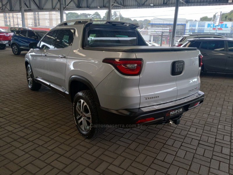 TORO 2.0 16V TURBO DIESEL VOLCANO 4WD AUTOMÁTICO - 2017 - CAXIAS DO SUL