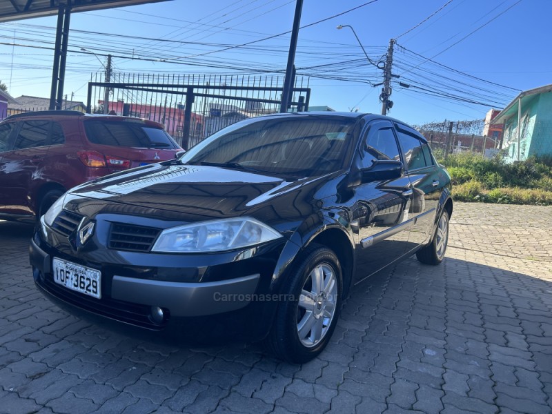 MÉGANE 1.6 DYNAMIQUE 16V FLEX 4P MANUAL - 2008 - CAXIAS DO SUL