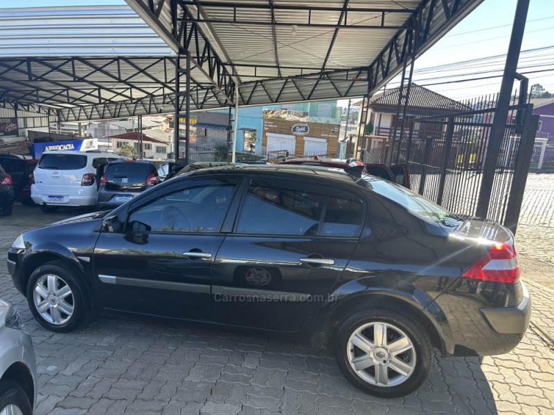 MÉGANE 1.6 DYNAMIQUE 16V FLEX 4P MANUAL - 2008 - CAXIAS DO SUL