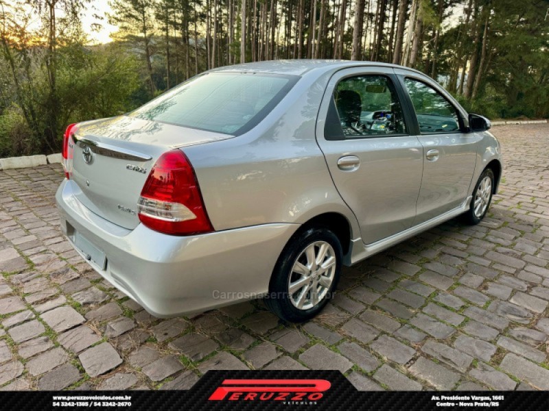 ETIOS 1.5 XLS SEDAN 16V FLEX 4P AUTOMÁTICO - 2018 - NOVA PRATA