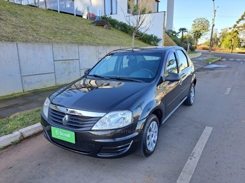 LOGAN 1.0 EXPRESSION 16V FLEX 4P MANUAL - 2011 - VERANóPOLIS