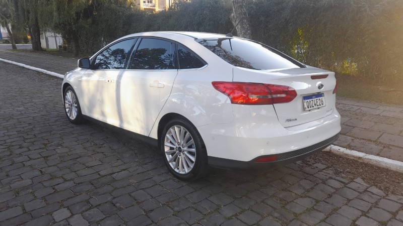 FOCUS 2.0 TITANIUM SEDAN 16V FLEX 4P AUTOMÁTICO - 2019 - FARROUPILHA