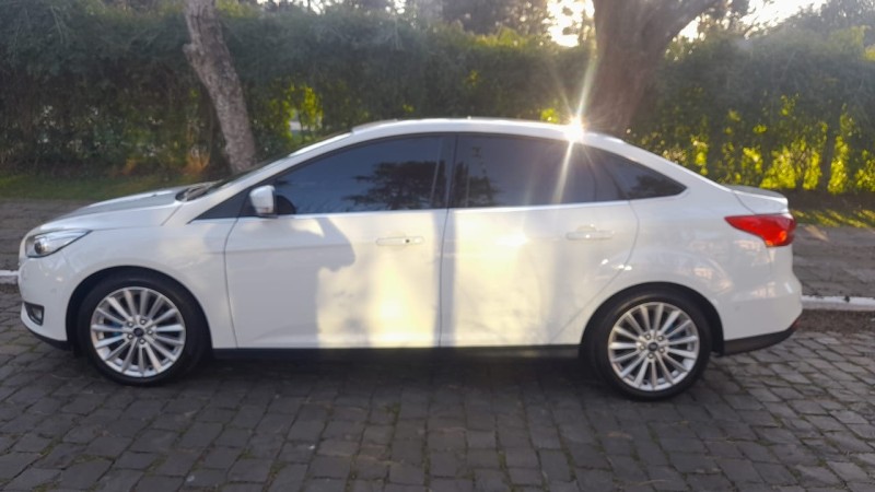 FOCUS 2.0 TITANIUM SEDAN 16V FLEX 4P AUTOMÁTICO - 2019 - FARROUPILHA