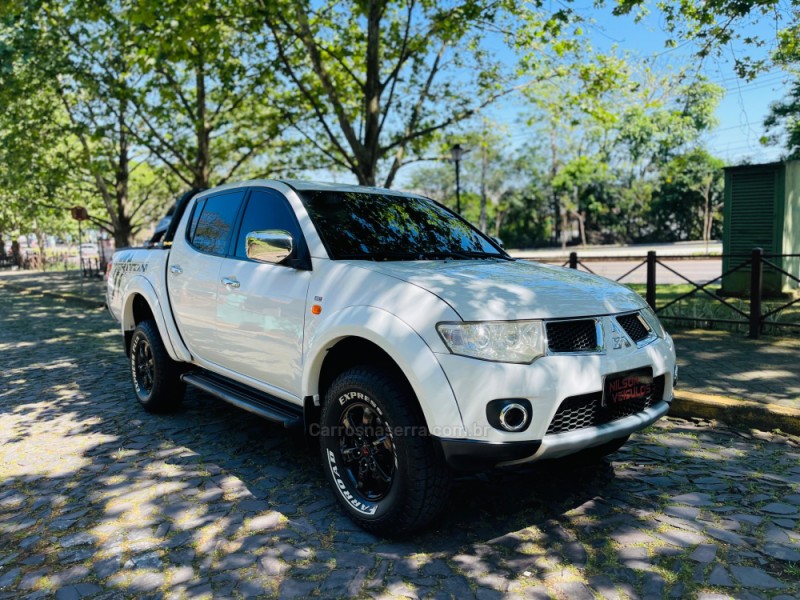 L200 TRITON 3.2 HPE 4X4 CD 16V TURBO INTERCOOLER DIESEL 4P AUTOMÁTICO - 2013 - NOVO HAMBURGO