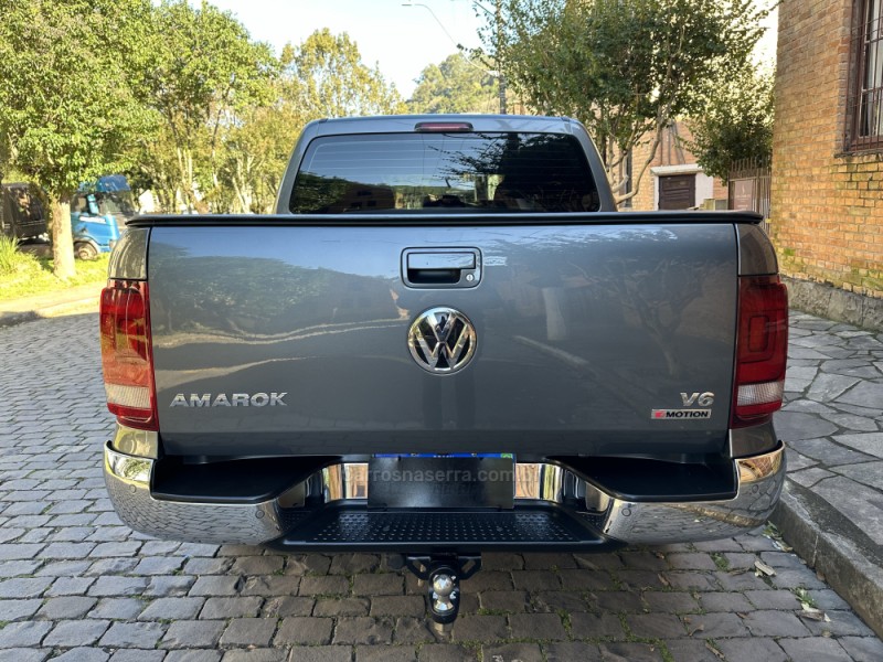 AMAROK 3.0 V6 TDI HIGHLINE CD DIESEL 4MOTION AUTOMÁTICO - 2020 - CAXIAS DO SUL