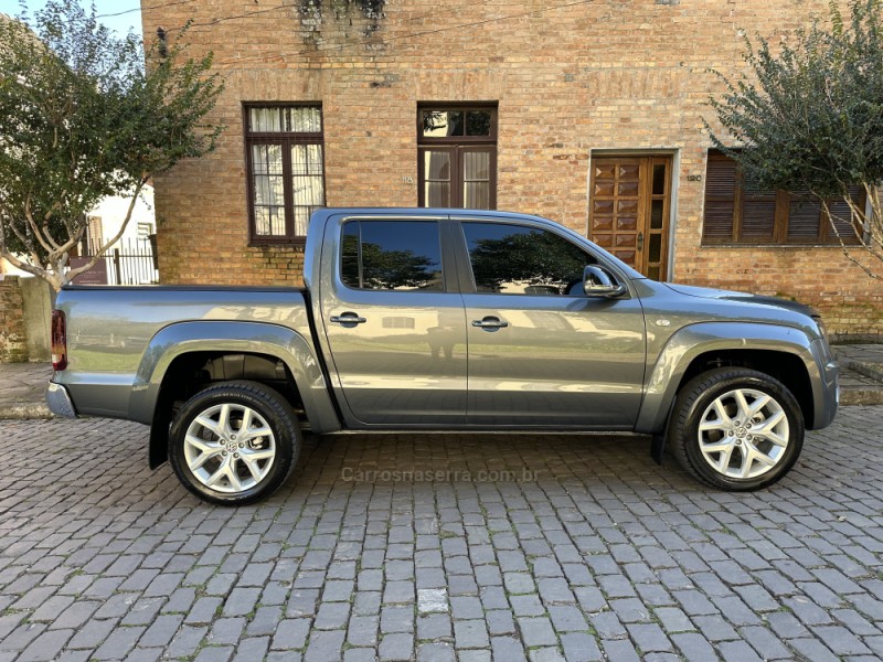 AMAROK 3.0 V6 TDI HIGHLINE CD DIESEL 4MOTION AUTOMÁTICO - 2020 - CAXIAS DO SUL