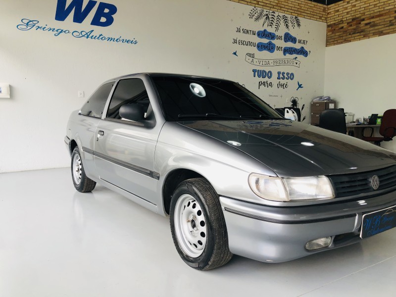 LOGUS 1.8 GLI 8V GASOLINA 2P MANUAL - 1995 - VALE REAL