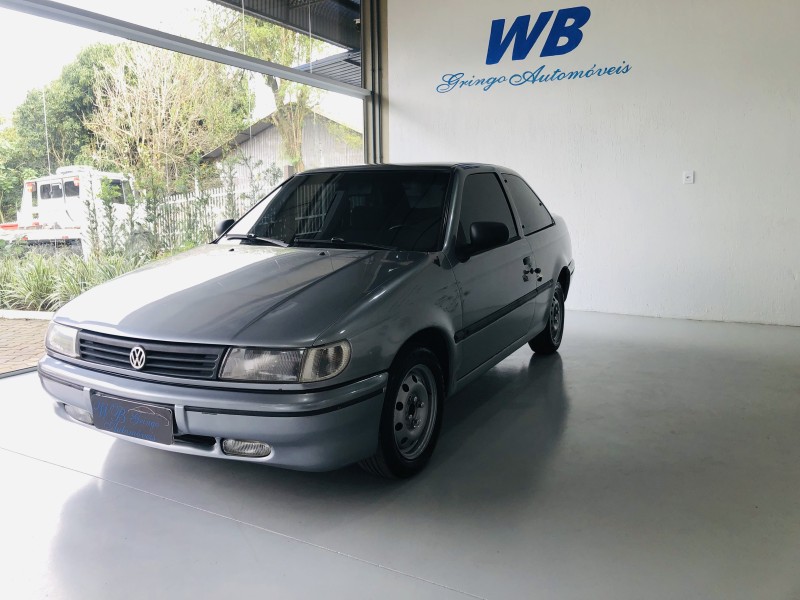 logus 1.8 gli 8v gasolina 2p manual 1995 vale real