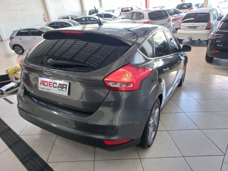 FOCUS 1.6 SE 16V FLEX 4P MANUAL - 2018 - FARROUPILHA