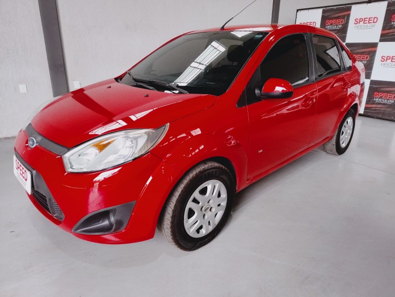 FIESTA 1.6 MPI SEDAN 8V FLEX 4P MANUAL - 2014 - SãO SEBASTIãO DO CAí