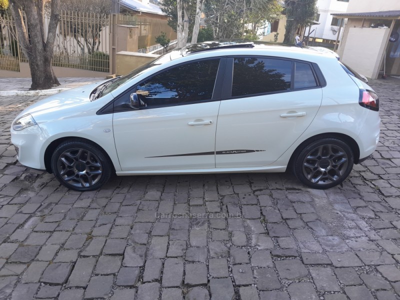 BRAVO 1.8 BLACKMOTION 16V FLEX 4P AUTOMATIZADO - 2016 - NOVA PRATA