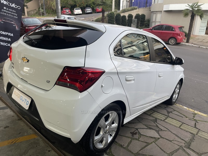 ONIX 1.4 MPFI LT 8V FLEX 4P MANUAL - 2019 - BENTO GONçALVES