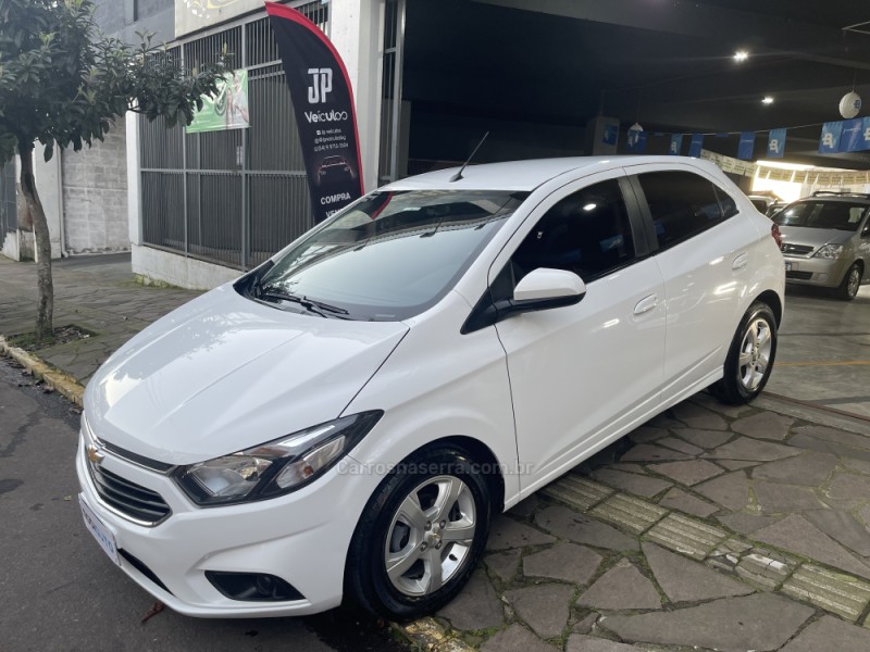 ONIX 1.4 MPFI LT 8V FLEX 4P MANUAL - 2019 - BENTO GONçALVES