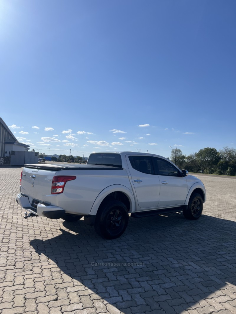 L200 TRITON 2.4 16V TURBO DIESEL SPORT HPE TOP CD 4P 4X4 AUTOMÁTICO - 2019 - ANTôNIO PRADO