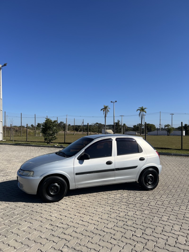 CELTA 1.0 MPFI SPIRIT 8V FLEX 4P MANUAL - 2005 - ANTôNIO PRADO