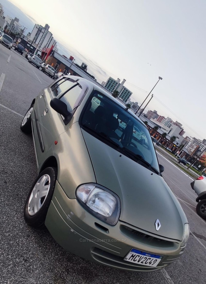 CLIO 1.0 RN 16V GASOLINA 4P MANUAL - 2003 - NOVO HAMBURGO