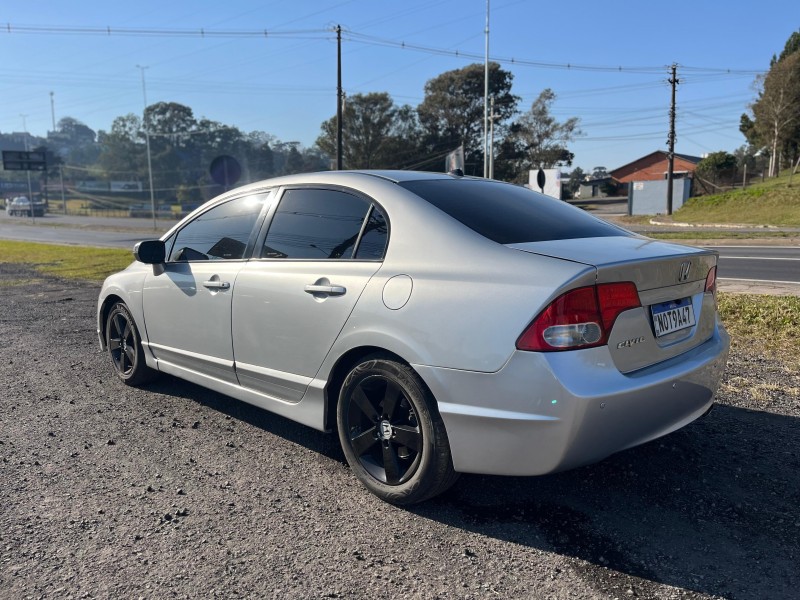 CIVIC 1.8 LXL 16V FLEX 4P AUTOMÁTICO - 2011 - FARROUPILHA