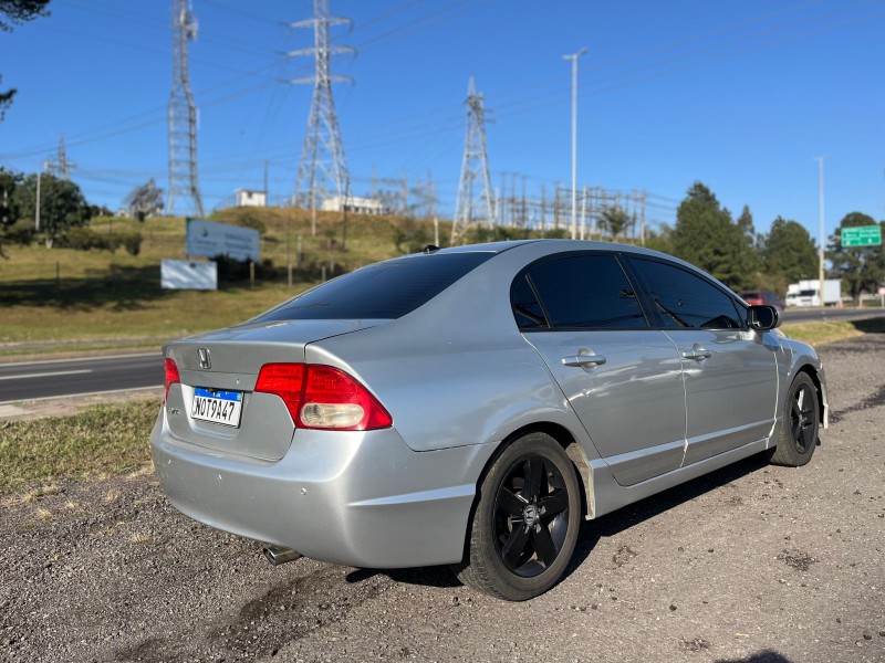 CIVIC 1.8 LXL 16V FLEX 4P AUTOMÁTICO - 2011 - FARROUPILHA