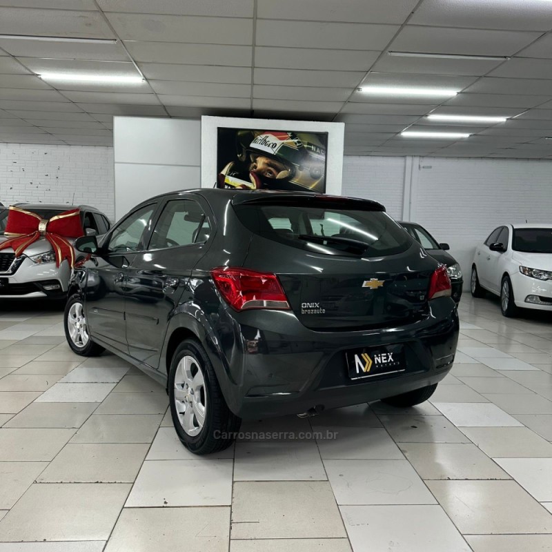 ONIX 1.4 MPFI LT 8V FLEX 4P MANUAL - 2019 - SãO LEOPOLDO