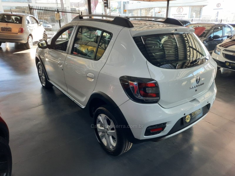 SANDERO 1.6 STEPWAY EASY R 16V FLEX 4P AUTOMÁTICO - 2015 - CAXIAS DO SUL