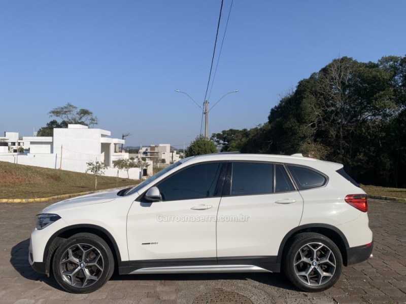 X1 2.0 16V TURBO ACTIVEFLEX SDRIVE20I X-LINE 4P AUTOMÁTICO - 2017 - GUAPORé