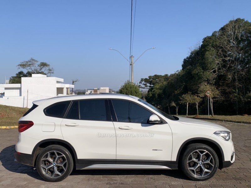 X1 2.0 16V TURBO ACTIVEFLEX SDRIVE20I X-LINE 4P AUTOMÁTICO - 2017 - GUAPORé