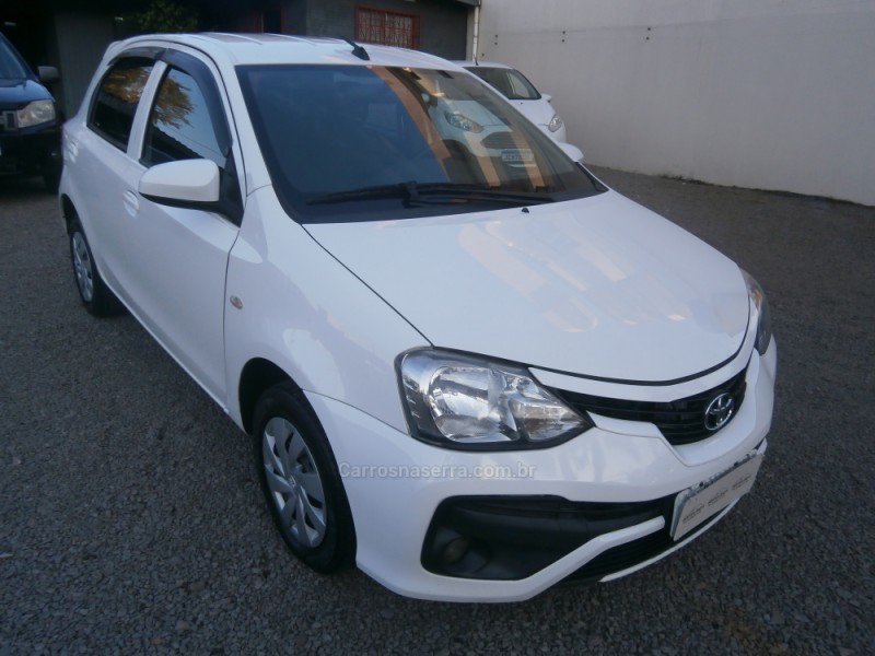 ETIOS 1.3 X 16V FLEX 4P MANUAL - 2018 - FARROUPILHA