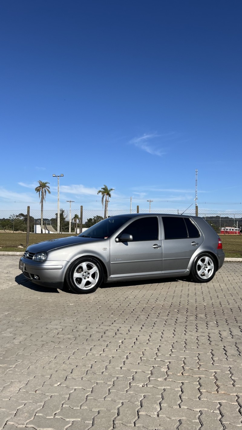 GOLF 1.6 MI FLASH 8V GASOLINA 4P MANUAL - 2006 - ANTôNIO PRADO