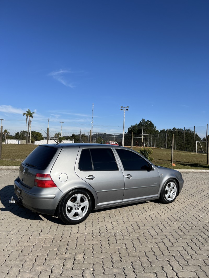 GOLF 1.6 MI FLASH 8V GASOLINA 4P MANUAL - 2006 - ANTôNIO PRADO