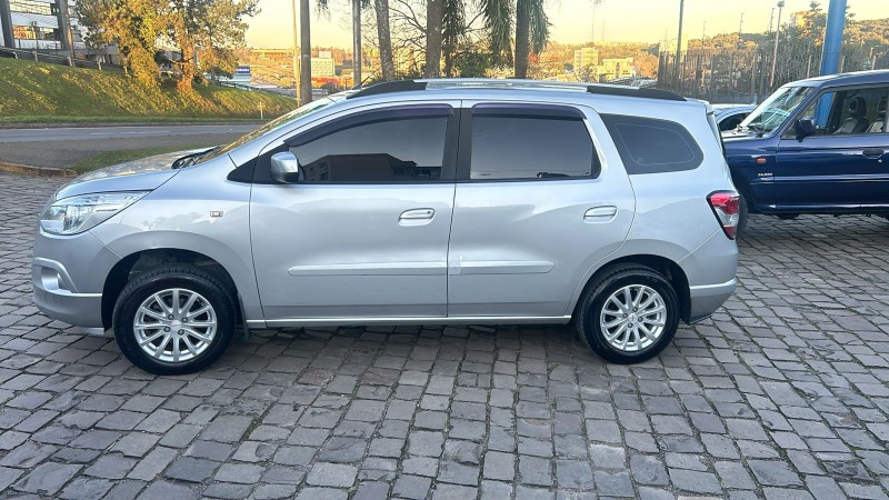 SPIN 1.8 LT 8V FLEX 4P AUTOMÁTICO - 2014 - FARROUPILHA