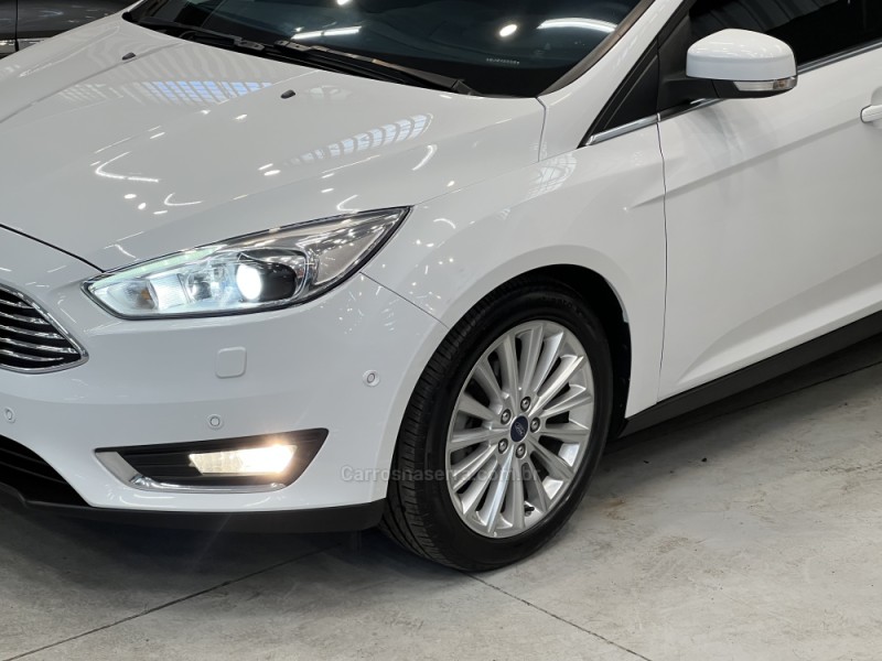 FOCUS 2.0 TITANIUM PLUS SEDAN 16V FLEX 4P AUTOMÁTICO - 2016 - CAXIAS DO SUL