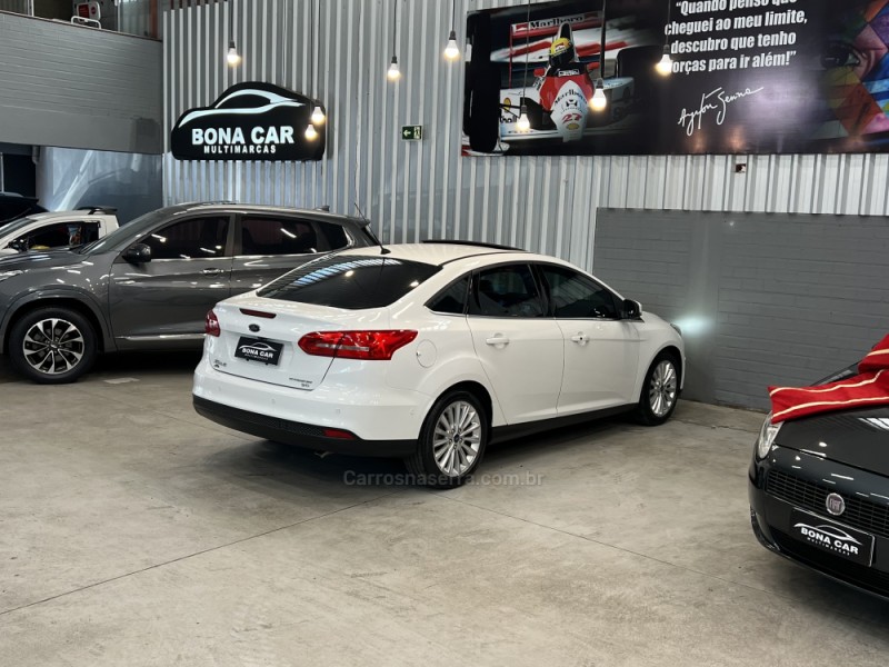 FOCUS 2.0 TITANIUM PLUS SEDAN 16V FLEX 4P AUTOMÁTICO - 2016 - CAXIAS DO SUL