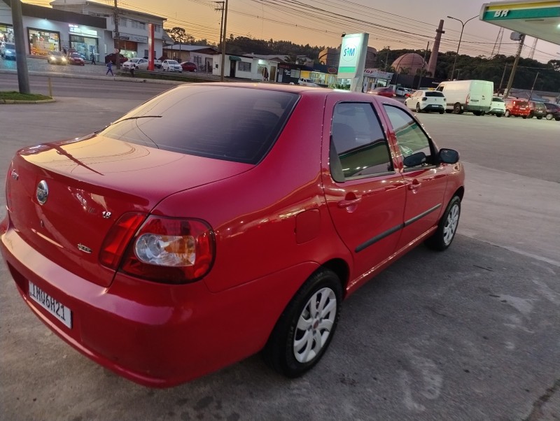 SIENA 1.8 MPI HLX 8V FLEX 4P MANUAL - 2006 - CAXIAS DO SUL