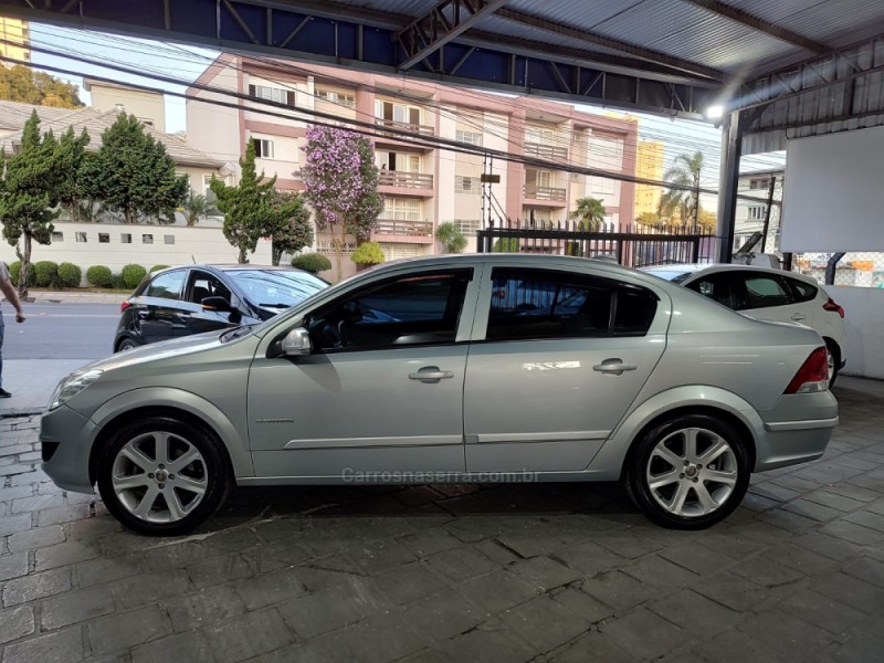 VECTRA 2.0 MPFI EXPRESSION 8V 140CV FLEX 4P MANUAL - 2010 - CAXIAS DO SUL