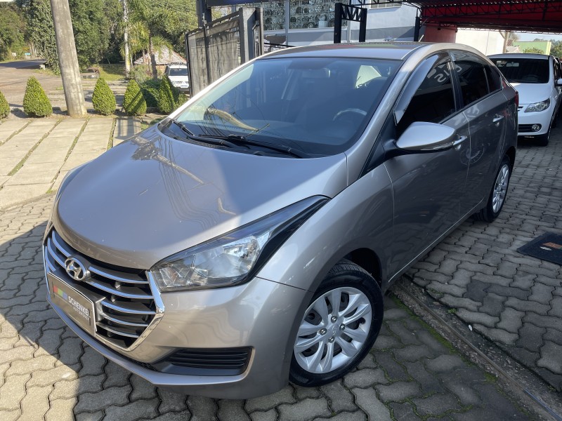 HB20S 1.0 COMFORT PLUS 12V TURBO FLEX 4P MANUAL - 2018 - NOVA PETRóPOLIS