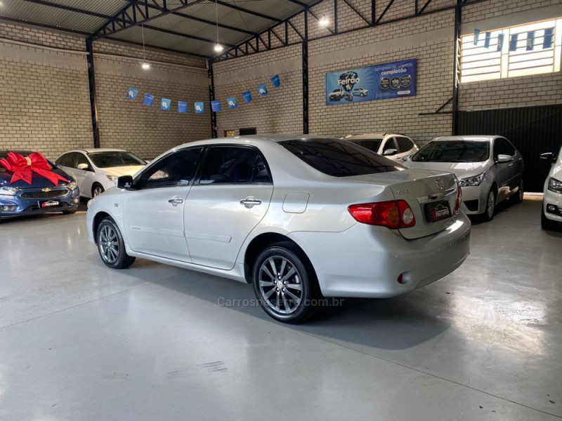 COROLLA 2.0 ALTIS 16V FLEX 4P AUTOMÁTICO - 2011 - NOVO HAMBURGO