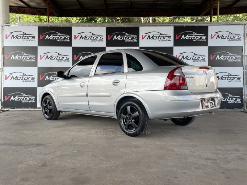 CORSA 1.8 MPFI MAXX SEDAN 8V GASOLINA 4P MANUAL - 2004 - PAROBé