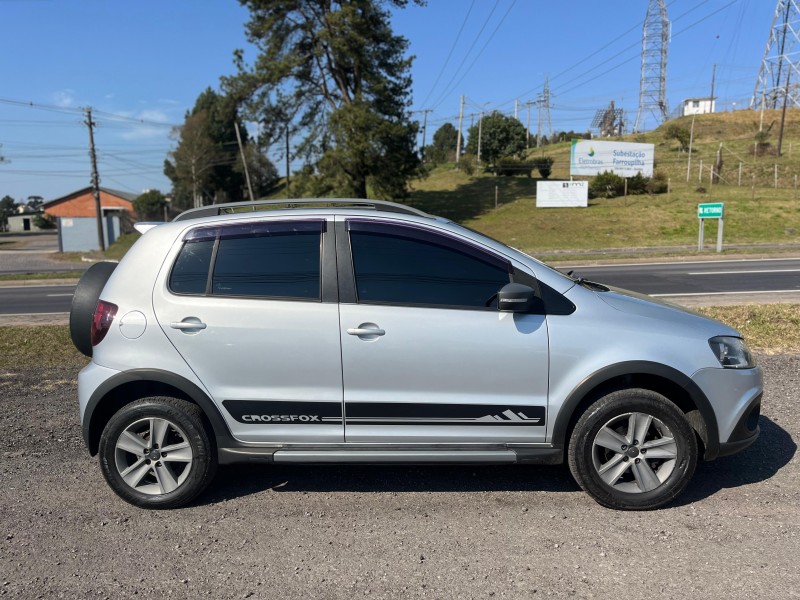 CROSSFOX 1.6 MI FLEX 8V 4P MANUAL - 2012 - FARROUPILHA