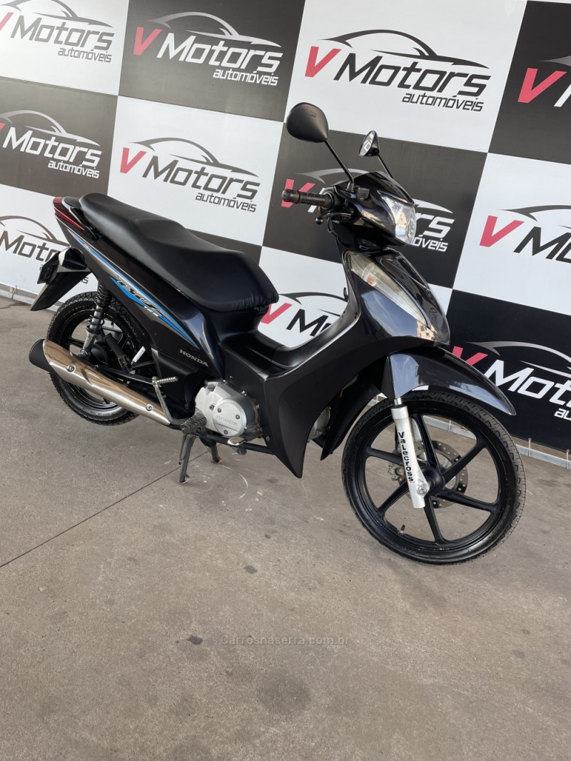 BIZ 125 EX - 2017 - PAROBé