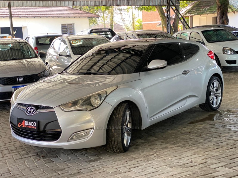 VELOSTER 1.6 16V GASOLINA 3P AUTOMÁTICO - 2013 - PAROBé