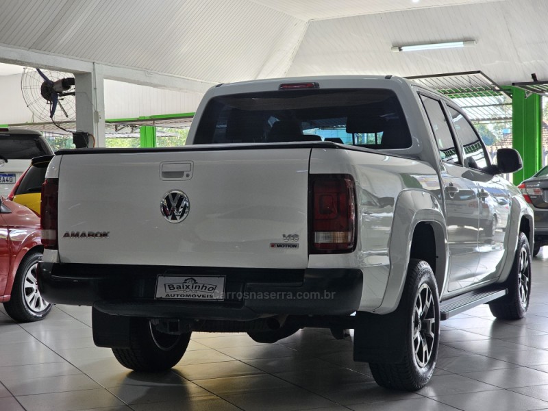 AMAROK 3.0 V6 TDI COMFORTLINE CD DIESEL 4MOTION 4P AUTOMÁTICO - 2023 - SAPUCAIA DO SUL