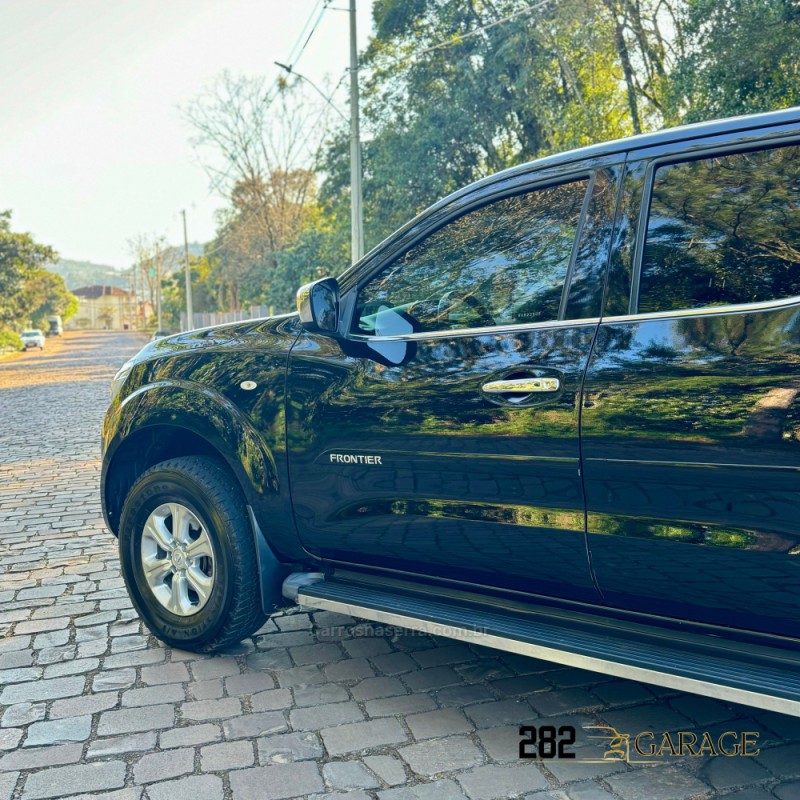 FRONTIER 2.3 SE 4X4 CD TURBO ELETRONIC DIESEL 4P AUTOMÁTICO - 2019 - FARROUPILHA