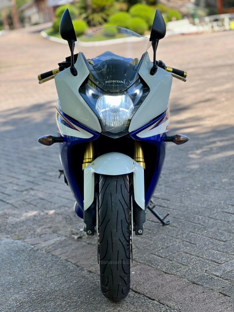 CBR 600F  - 2014 - ESTâNCIA VELHA