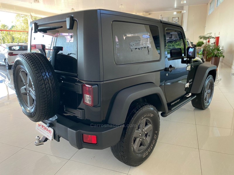 WRANGLER 3.8 SPORT 4X4 TETO RIGIDO V6 12V GASOLINA 2P AUTOMÁTICO - 2007 - LAJEADO