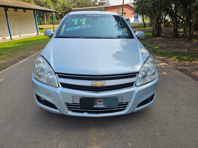 VECTRA 2.0 MPFI ELEGANCE 8V 140CV FLEX 4P AUTOMÁTICO - 2011 - VENâNCIO AIRES