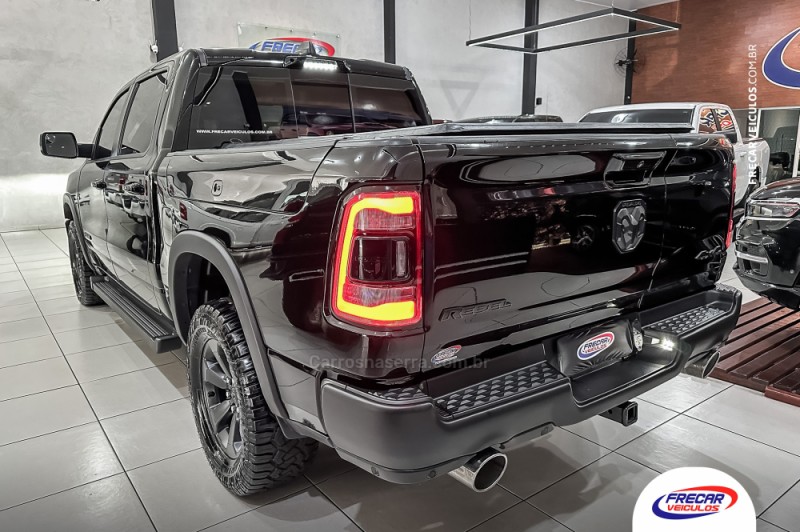 1500 REBEL 5.7 HEMI V8 CD 4X4 GASOLINA 4P AUTOMÁTICA - 2021 - SARANDI