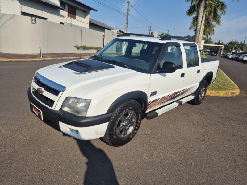 S10 2.4 MPFI RODEIO 4X2 CD 8V FLEX 4P MANUAL - 2011 - SãO LEOPOLDO