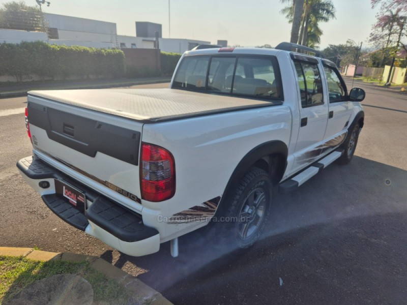 S10 2.4 MPFI RODEIO 4X2 CD 8V FLEX 4P MANUAL - 2011 - SãO LEOPOLDO